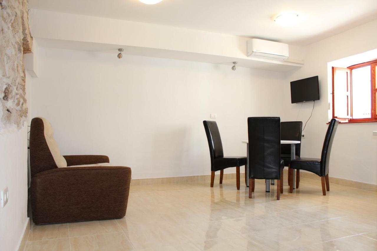 Apartment Ana 2 Свети-Филип-и-Яков Экстерьер фото