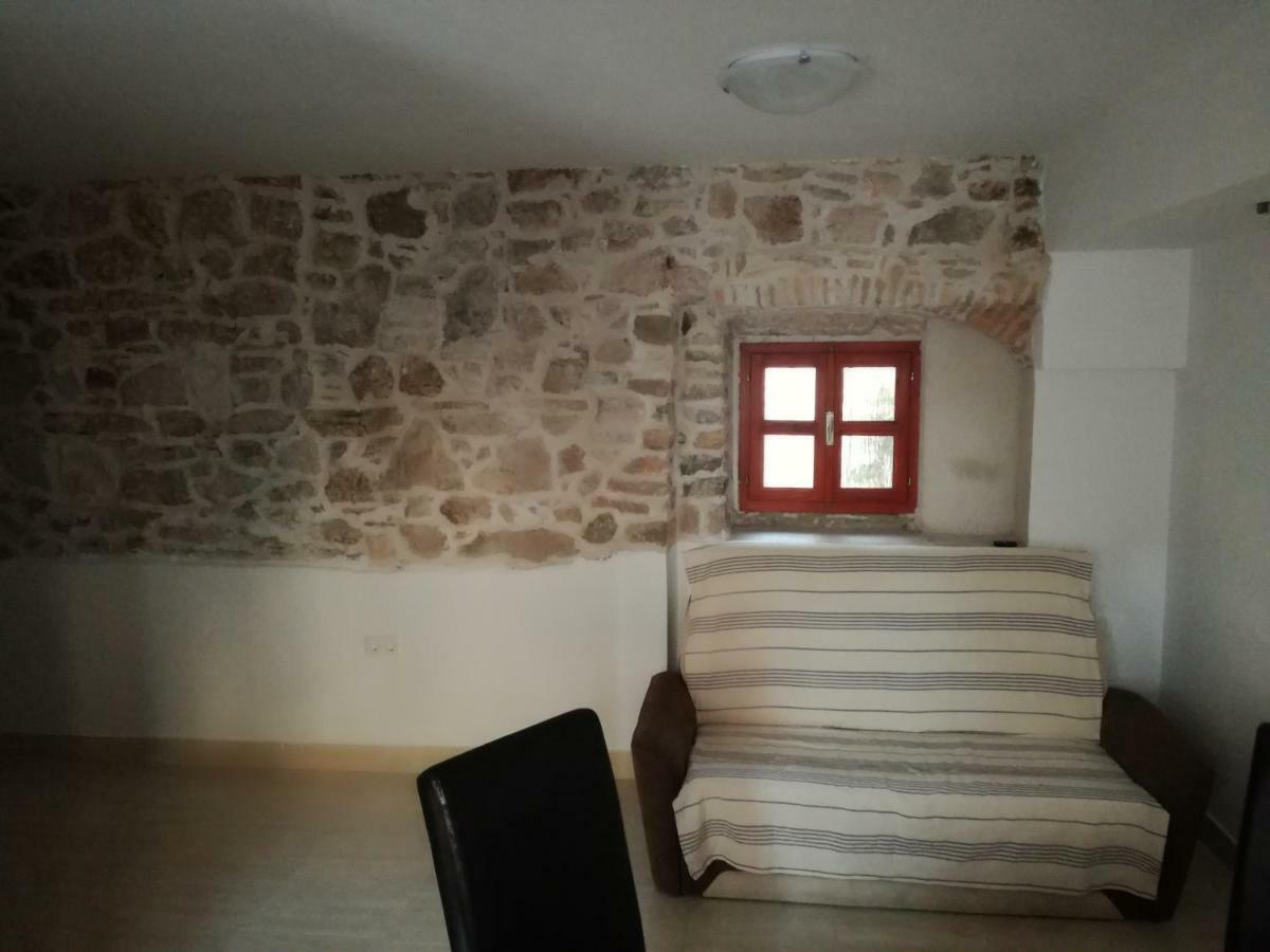 Apartment Ana 2 Свети-Филип-и-Яков Экстерьер фото