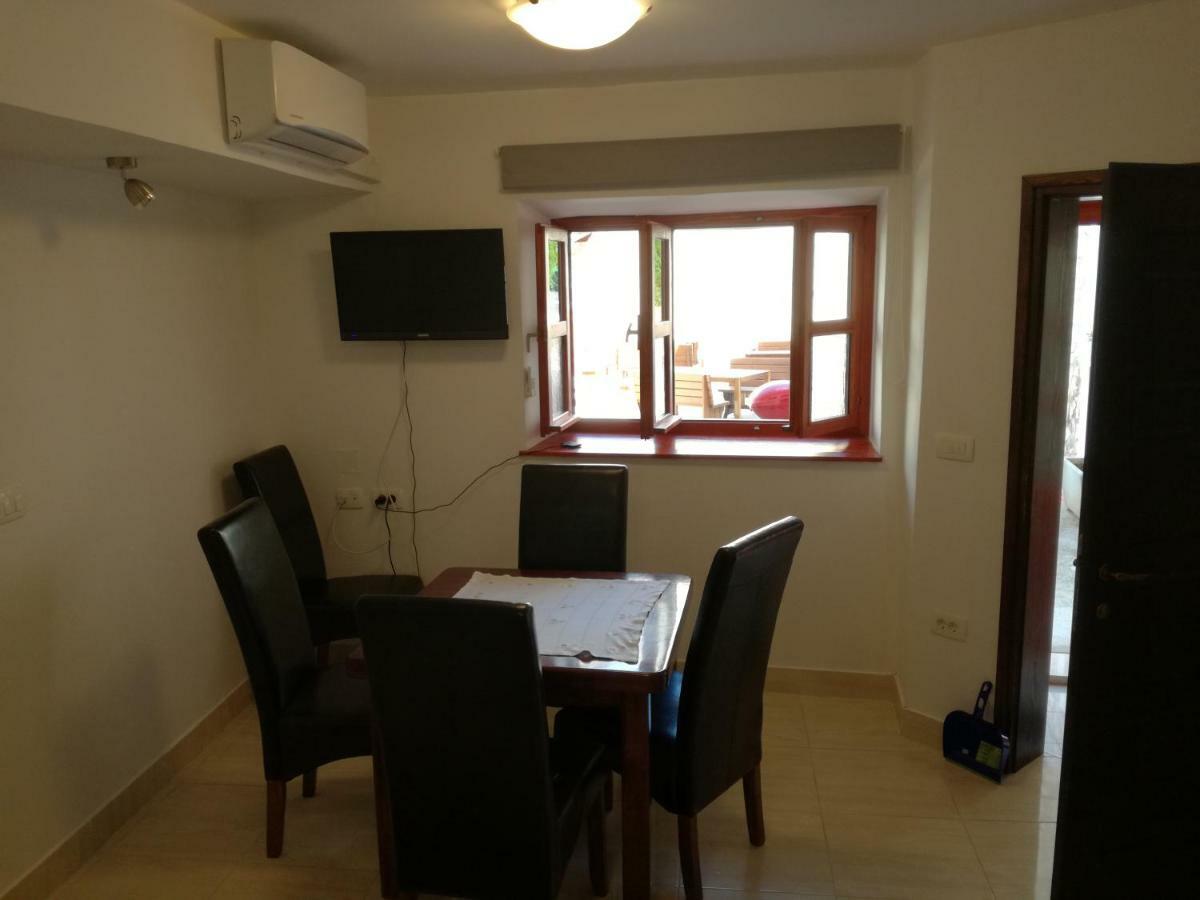Apartment Ana 2 Свети-Филип-и-Яков Экстерьер фото