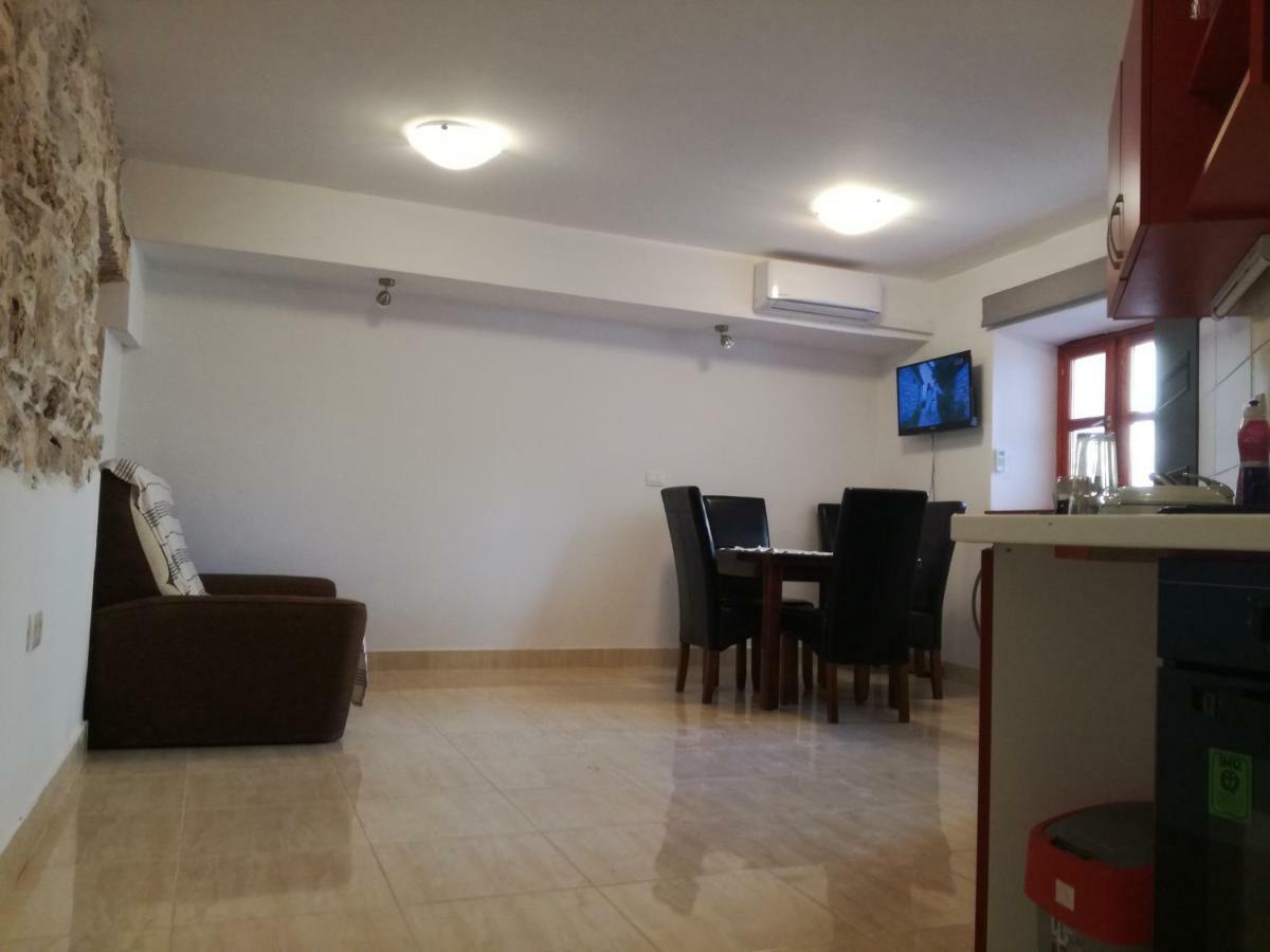 Apartment Ana 2 Свети-Филип-и-Яков Экстерьер фото